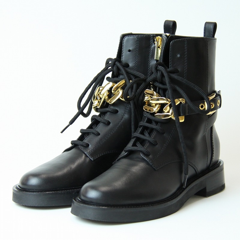 Short boots